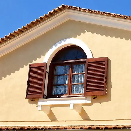 Apartamento Evi's Attic